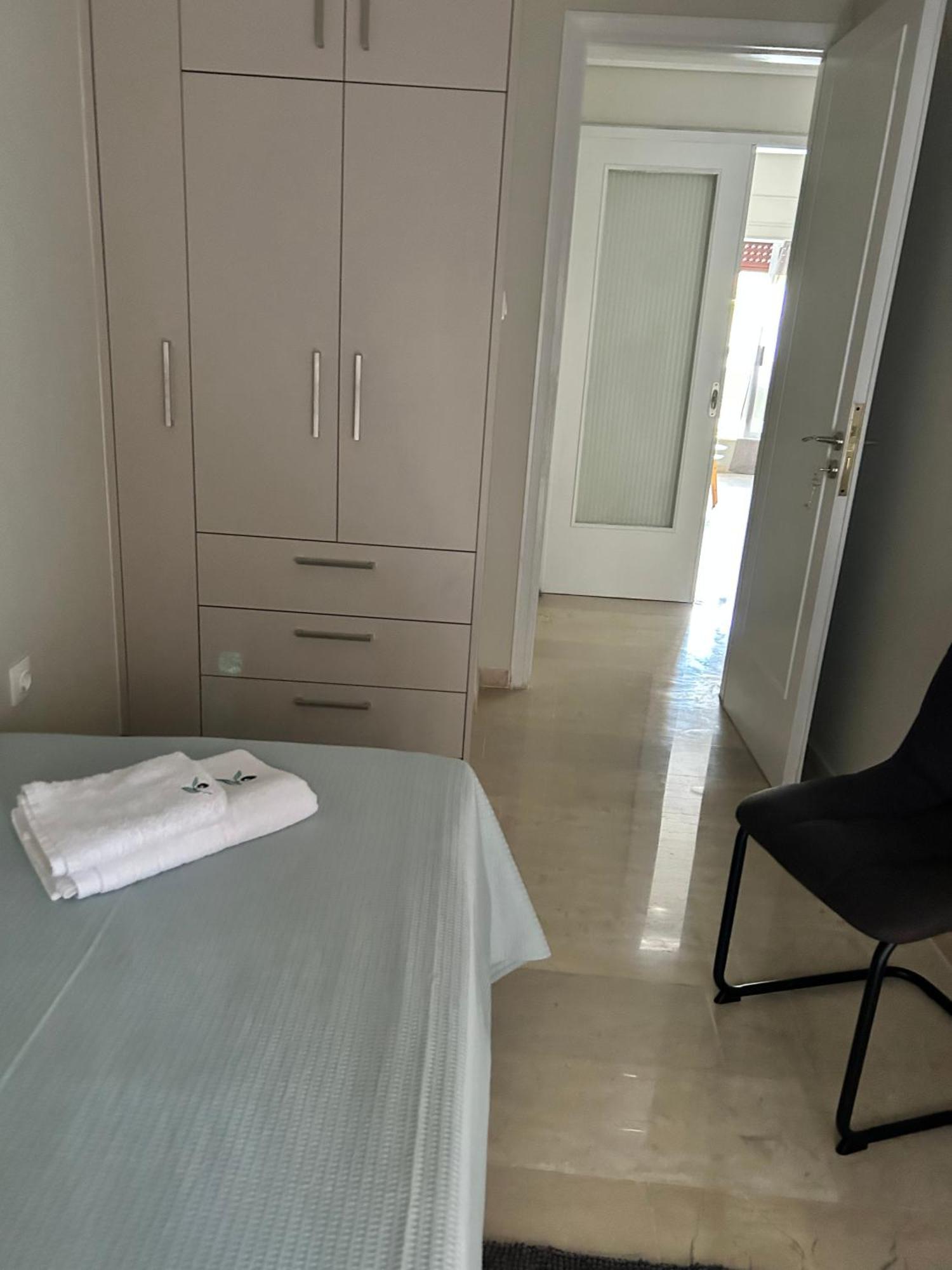 Evrou 21A Metropolitan Suite Athens Exterior photo