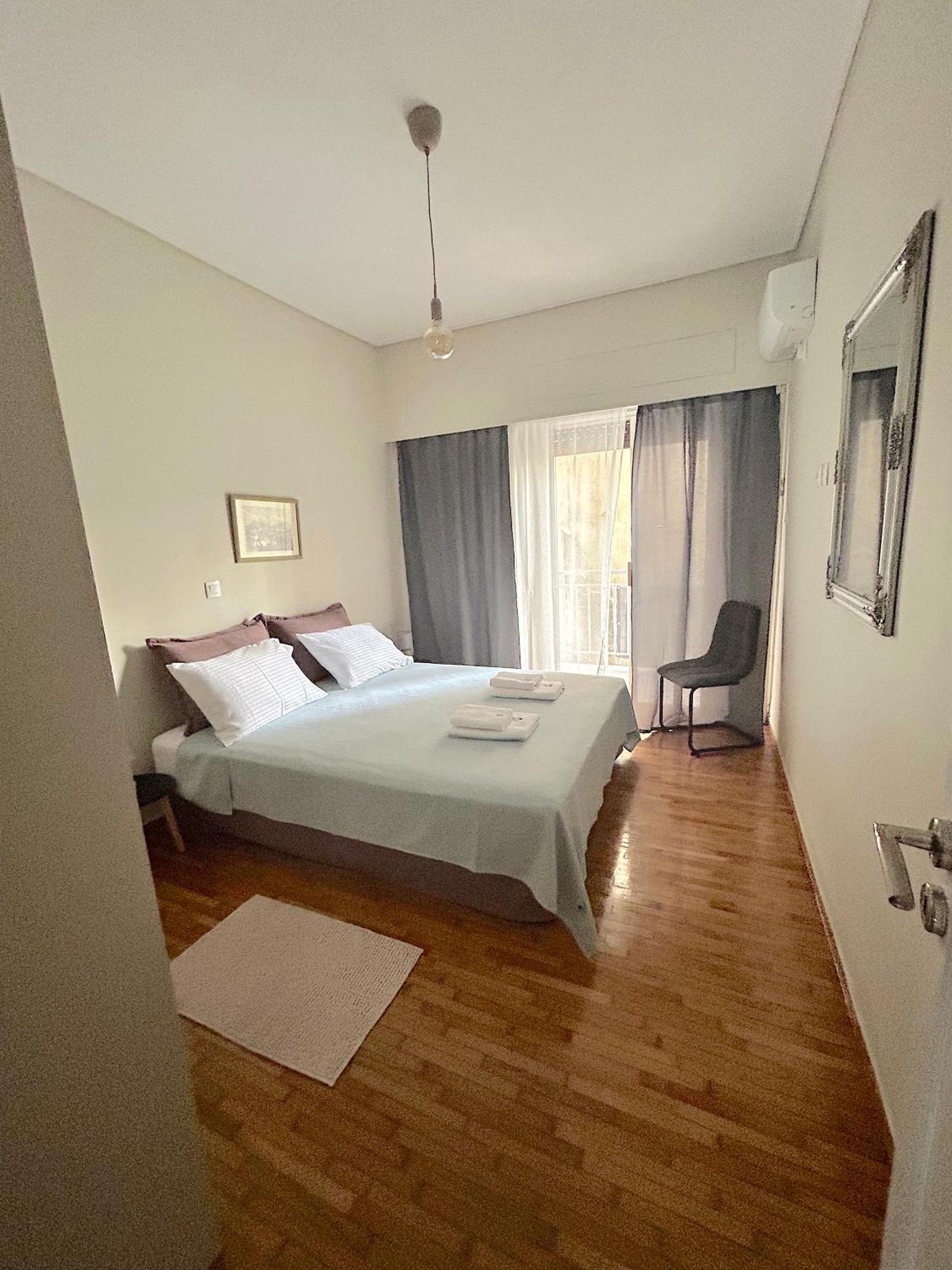 Evrou 21A Metropolitan Suite Athens Exterior photo